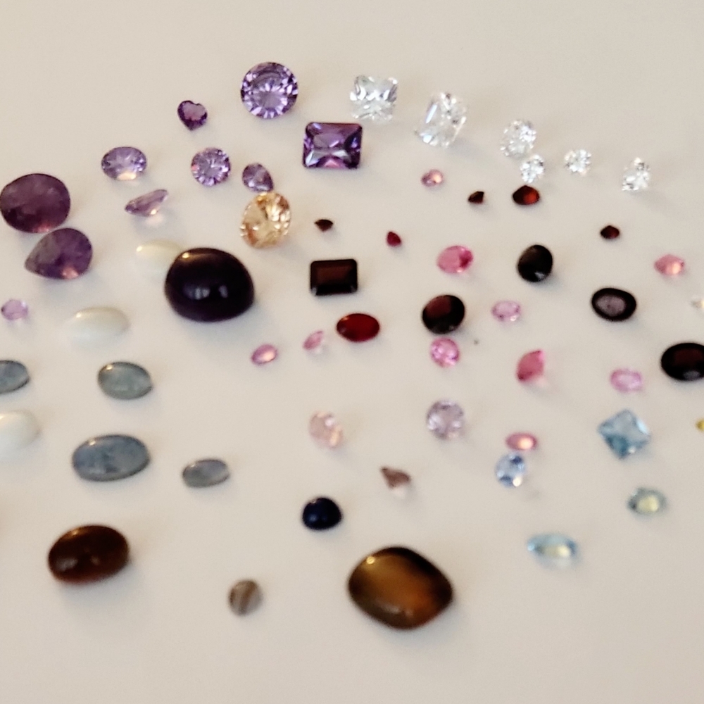 Unknown gemstone lot 1
